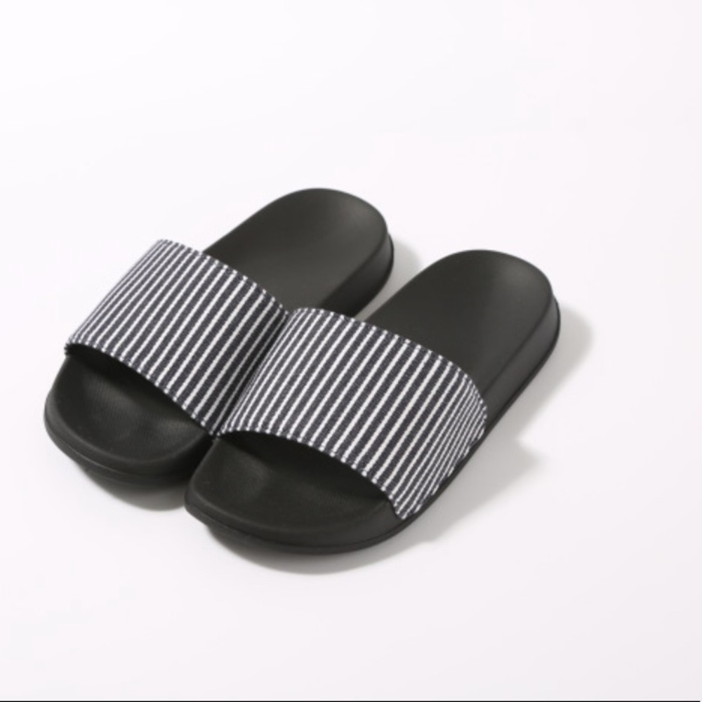 New Summer Outdoor Sandals - Picture 2 of 5